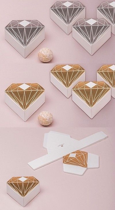 Diamond-Motif Favor Boxes w/ Metallic Gold or Silver Foil (Set of 10)