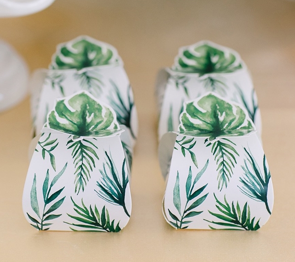 Uniquely-Shaped Paper Favor Boxes - Palm Leaf (Set of 10)