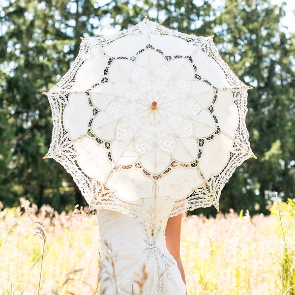 Weddingstar Antiqued Battenburg Ivory-Colored Lace Parasol