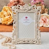 Vintage-Inspired Antique-Ivory Frame with Brushed Gold Leaf