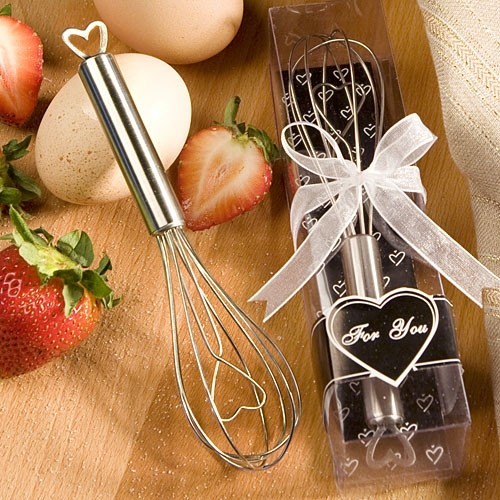 FashionCraft Heart Design Wire Whisk Favor