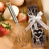 FashionCraft Heart Design Wire Whisk Favor