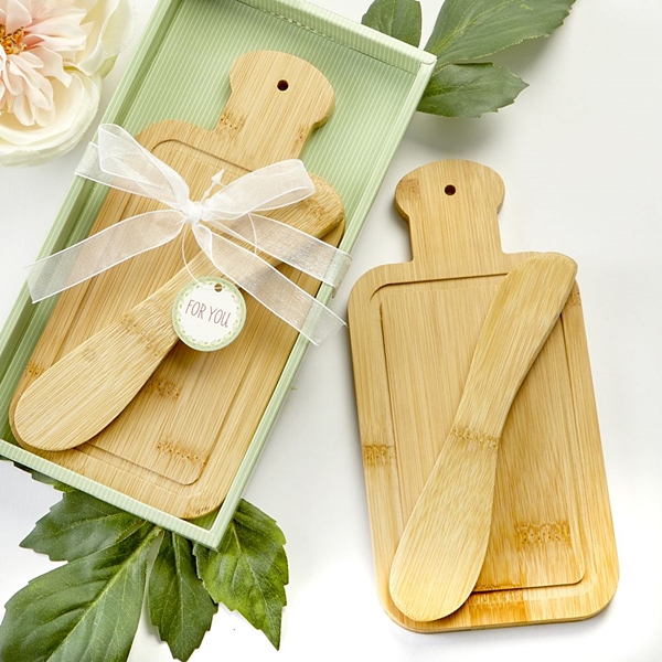 FashionCraft Bamboo-Wood Cheese Board and Spreader in Gift-Box