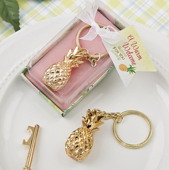FashionCraft Warm Welcome Collection Golden Pineapple-Shaped Keychain