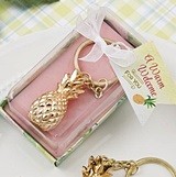 FashionCraft Warm Welcome Collection Golden Pineapple-Shaped Keychain