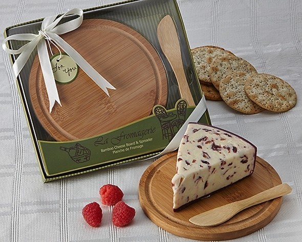 "La Fromagerie" Bamboo Cheese Board and Spreader